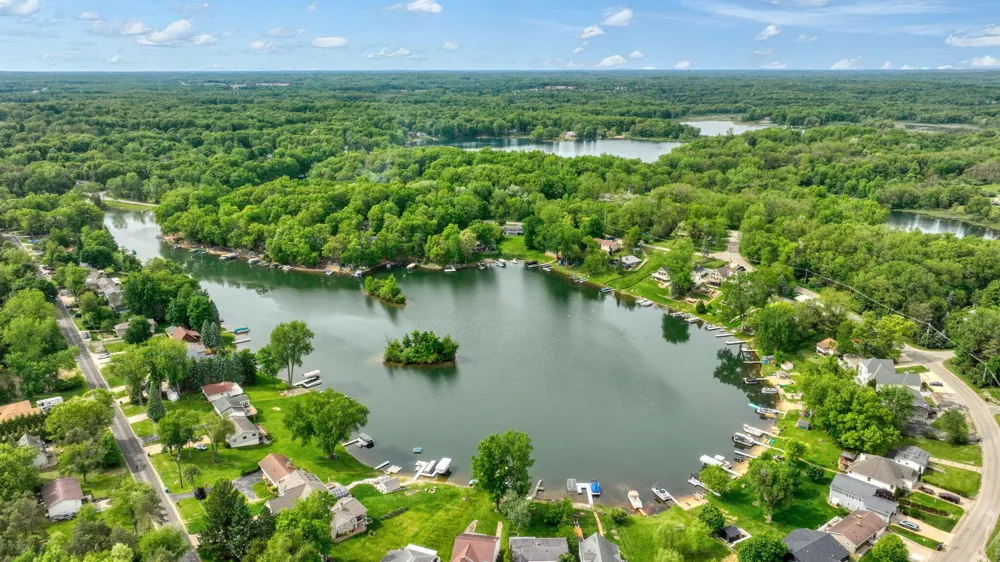 11901 Killarny Circle Jerome, MI 49249