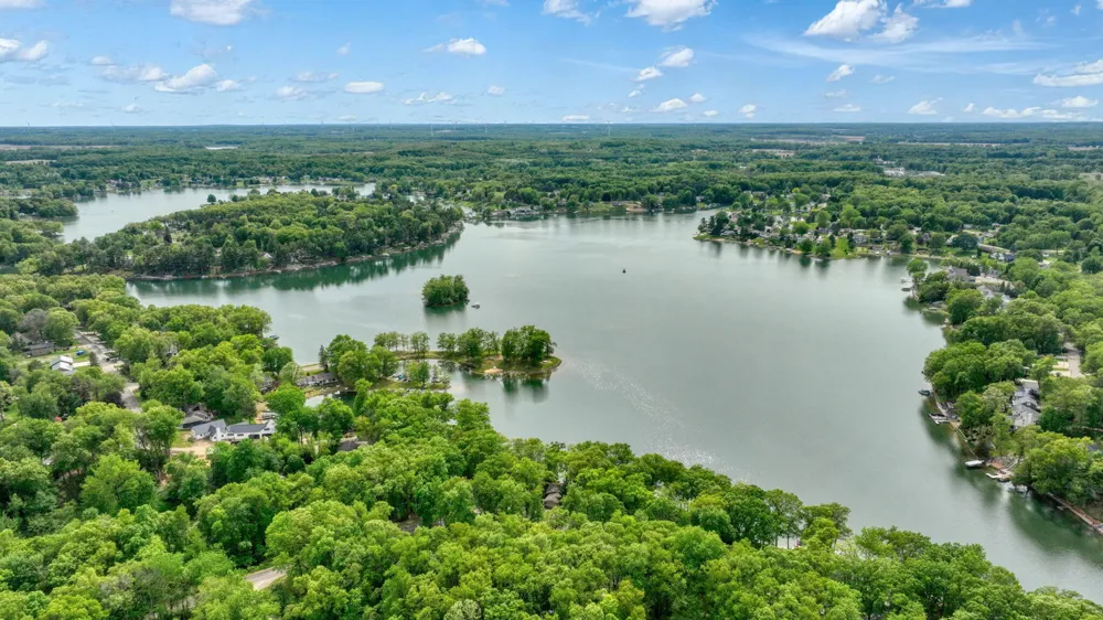 11901 Killarny Circle Jerome, MI 49249