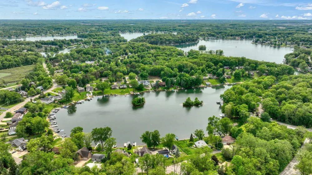 11901 Killarny Circle Jerome, MI 49249