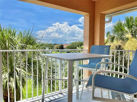 221 SW Palm Dr #306