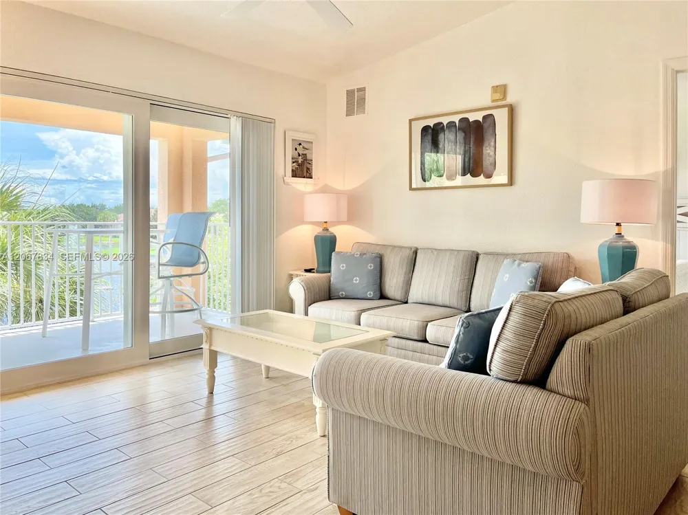 221 SW Palm Dr #306 Saint Lucie West, FL 34986