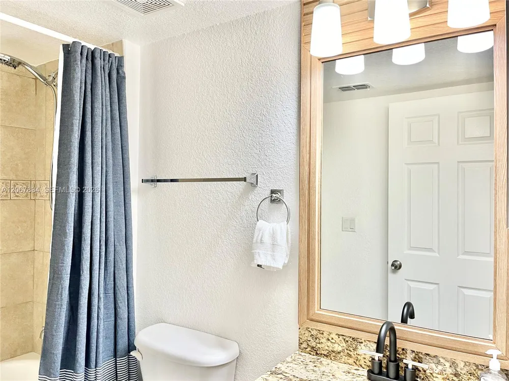 221 SW Palm Dr #306 Saint Lucie West, FL 34986
