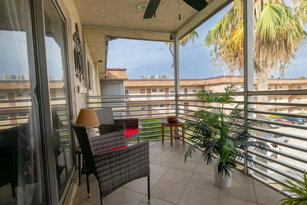715 Lori Drive #303 Palm Springs, FL 33461