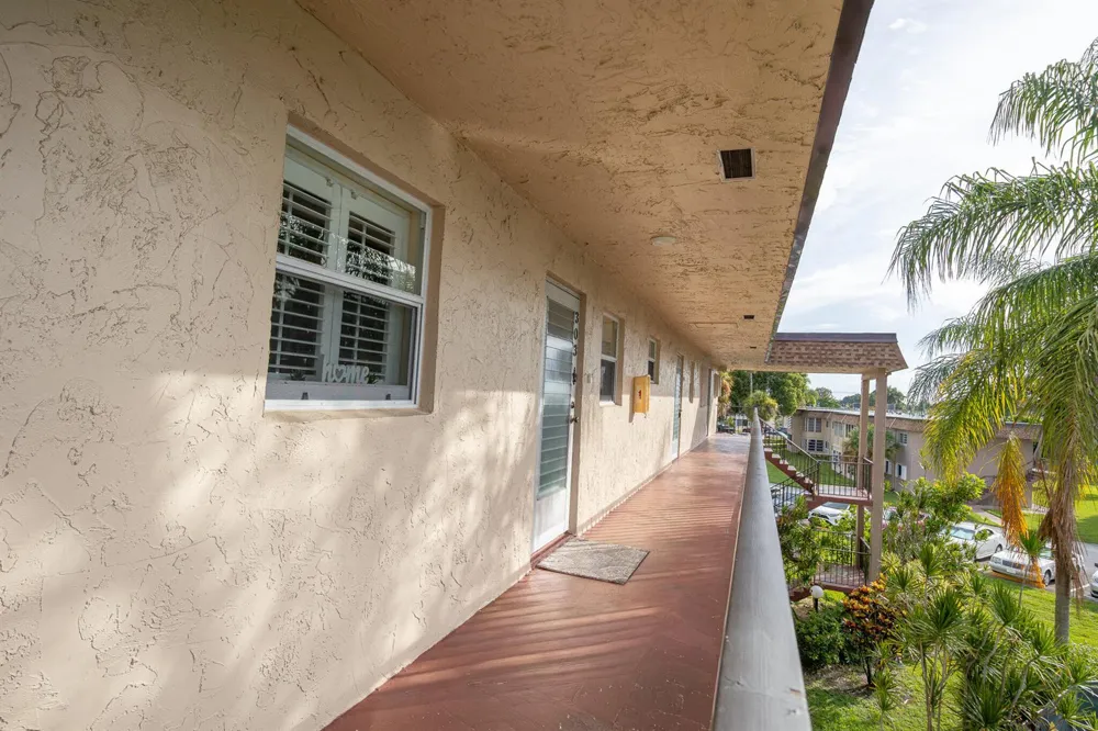 715 Lori Drive #303 Palm Springs, FL 33461