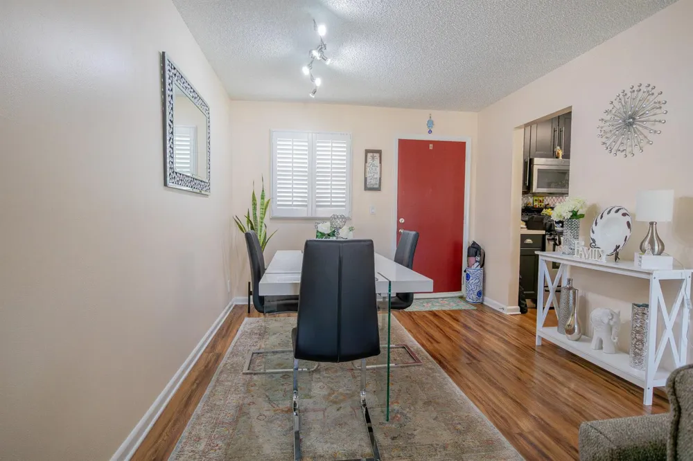715 Lori Drive #303 Palm Springs, FL 33461