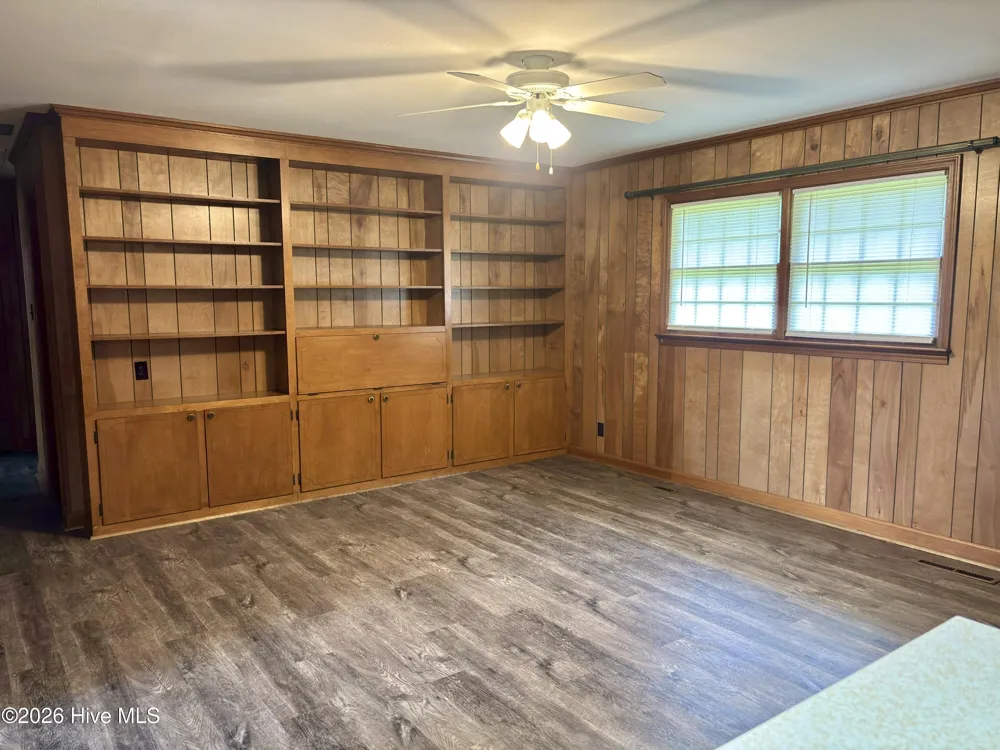 111 Varsity Road Murfreesboro, NC 27855