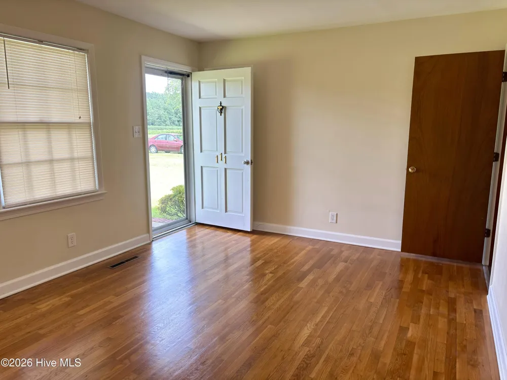 111 Varsity Road Murfreesboro, NC 27855