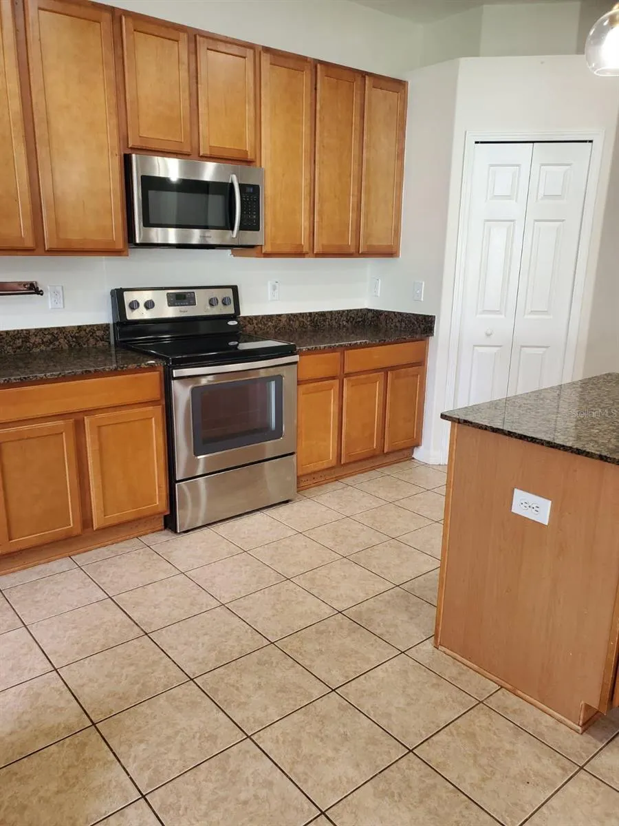 12148 LUFTBURROW LANE Hudson, FL 34669