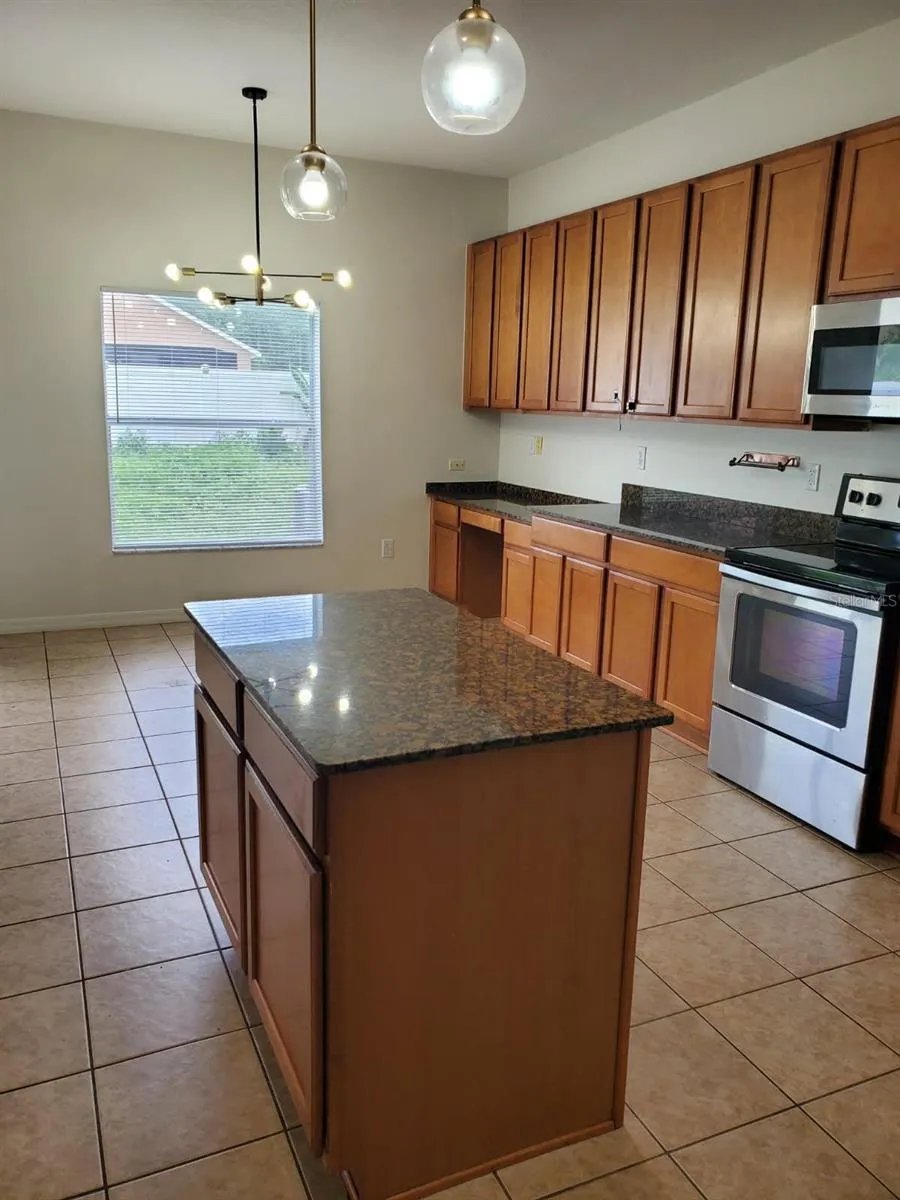 12148 LUFTBURROW LANE Hudson, FL 34669