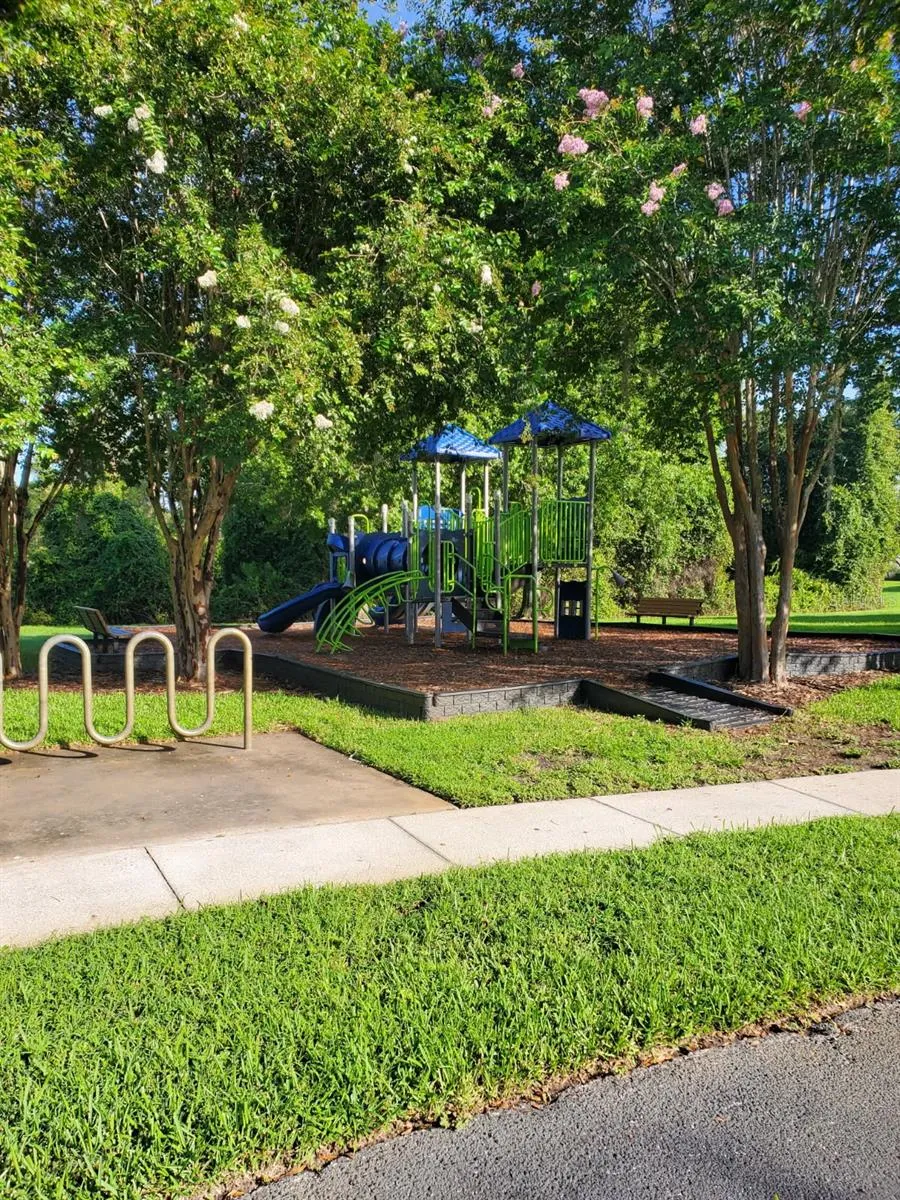 12148 LUFTBURROW LANE Hudson, FL 34669