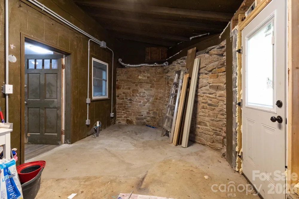 210 Sunset Farm Road Whittier, NC 28789