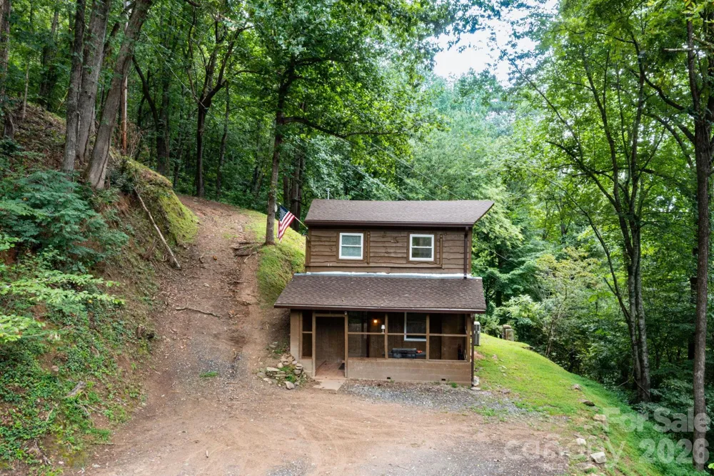 210 Sunset Farm Road Whittier, NC 28789