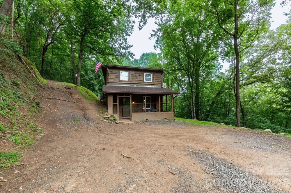 210 Sunset Farm Road Whittier, NC 28789