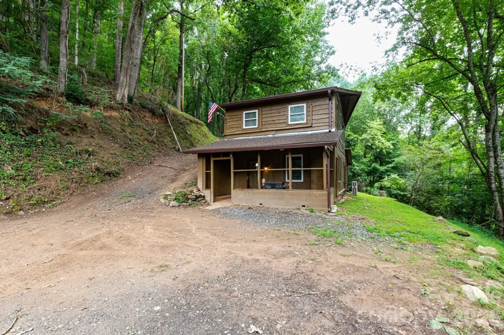 210 Sunset Farm Road Whittier, NC 28789