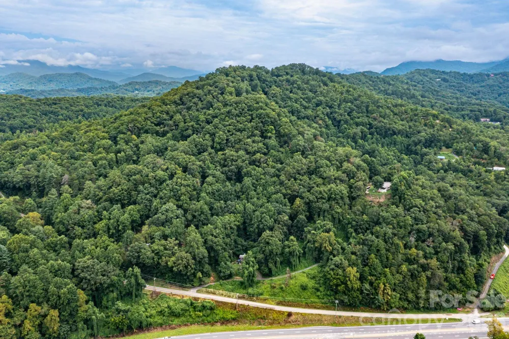 210 Sunset Farm Road Whittier, NC 28789