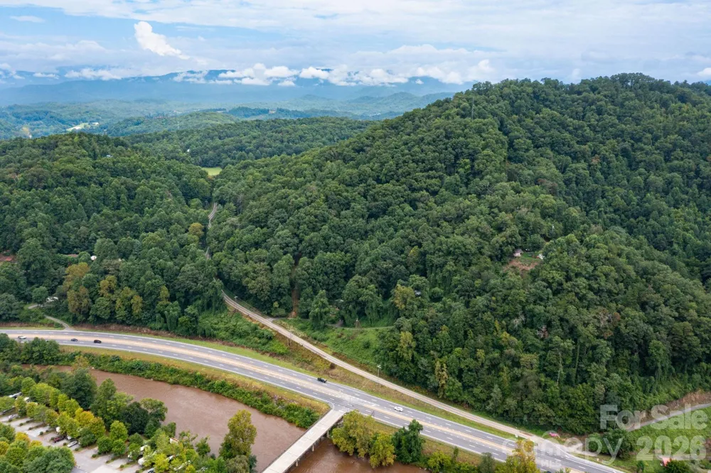 210 Sunset Farm Road Whittier, NC 28789