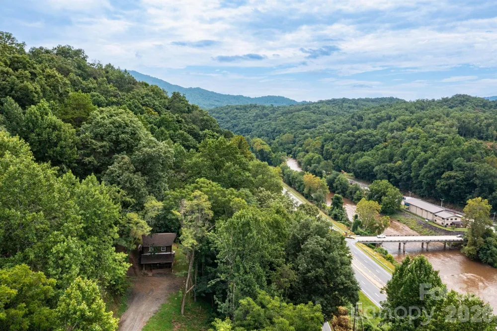 210 Sunset Farm Road Whittier, NC 28789