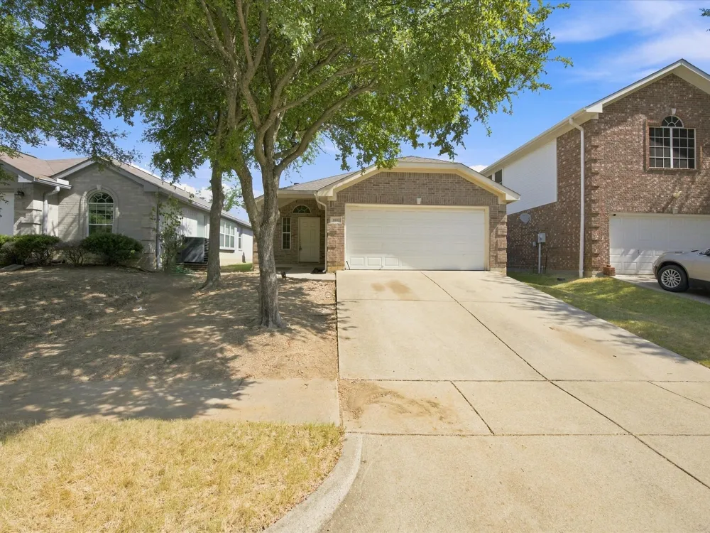 1011 Cruise Street Denton, TX 76207