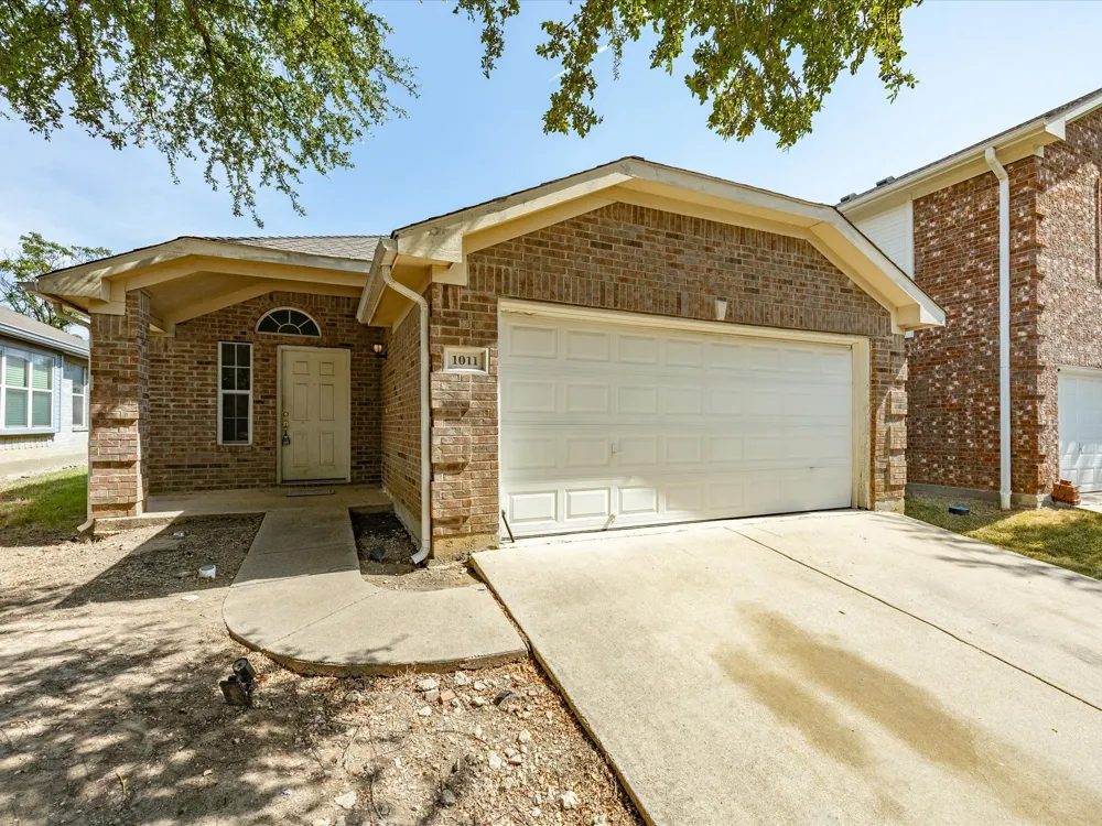 1011 Cruise Street Denton, TX 76207