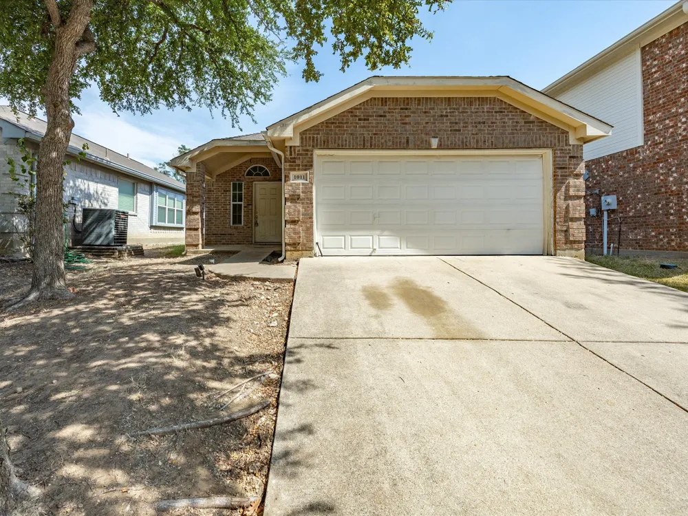 1011 Cruise Street Denton, TX 76207