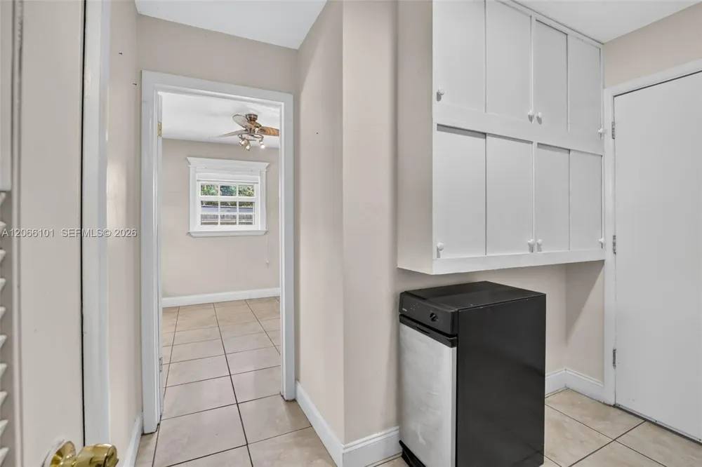 801 Ixora Ln Plantation, FL 33317