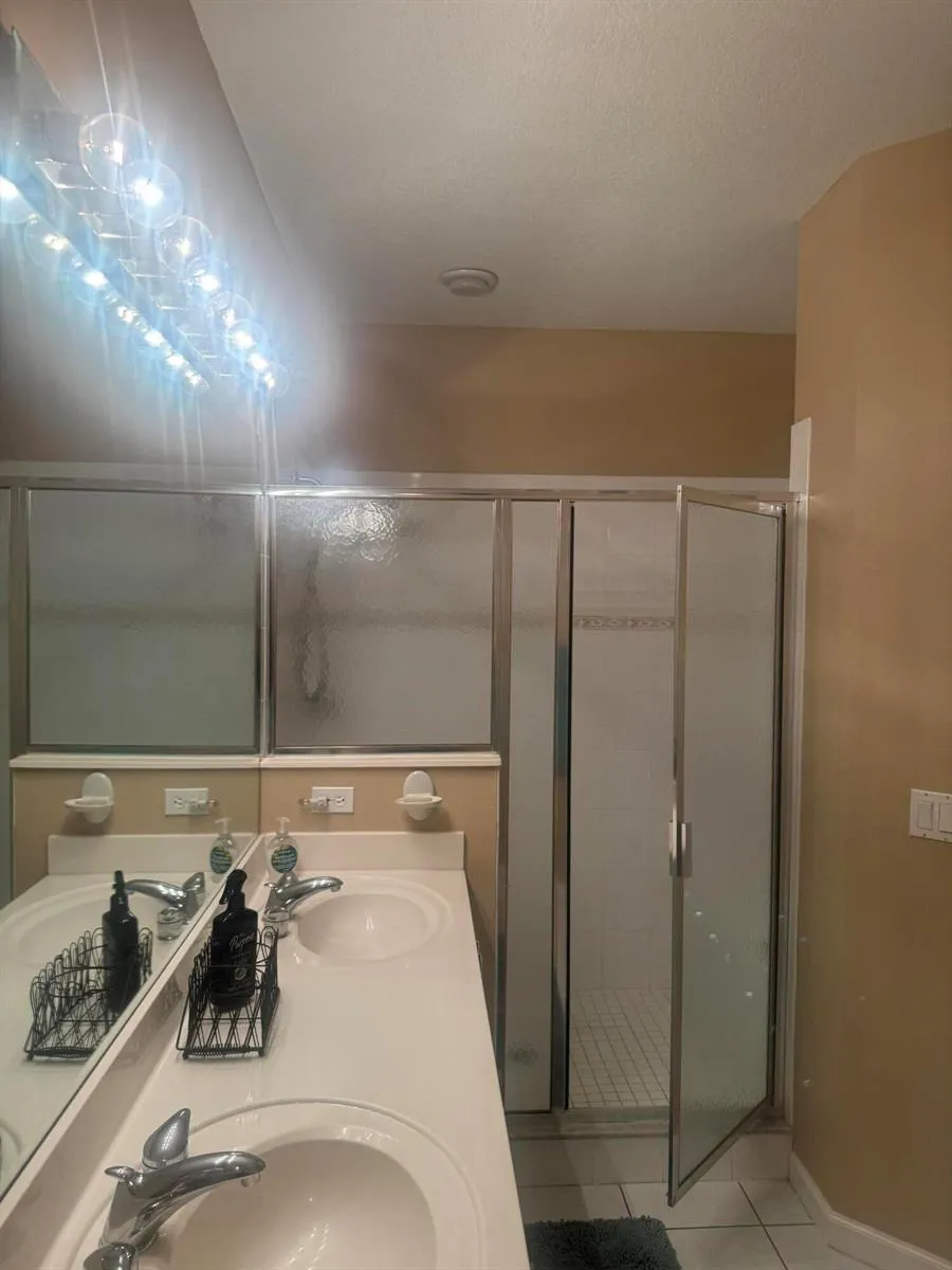 8235 MULLIGAN CIRCLE #3512 Port St. Lucie, FL 34986