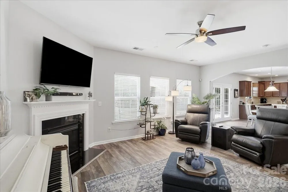 3829 Franklin Meadows Drive Matthews, NC 28105
