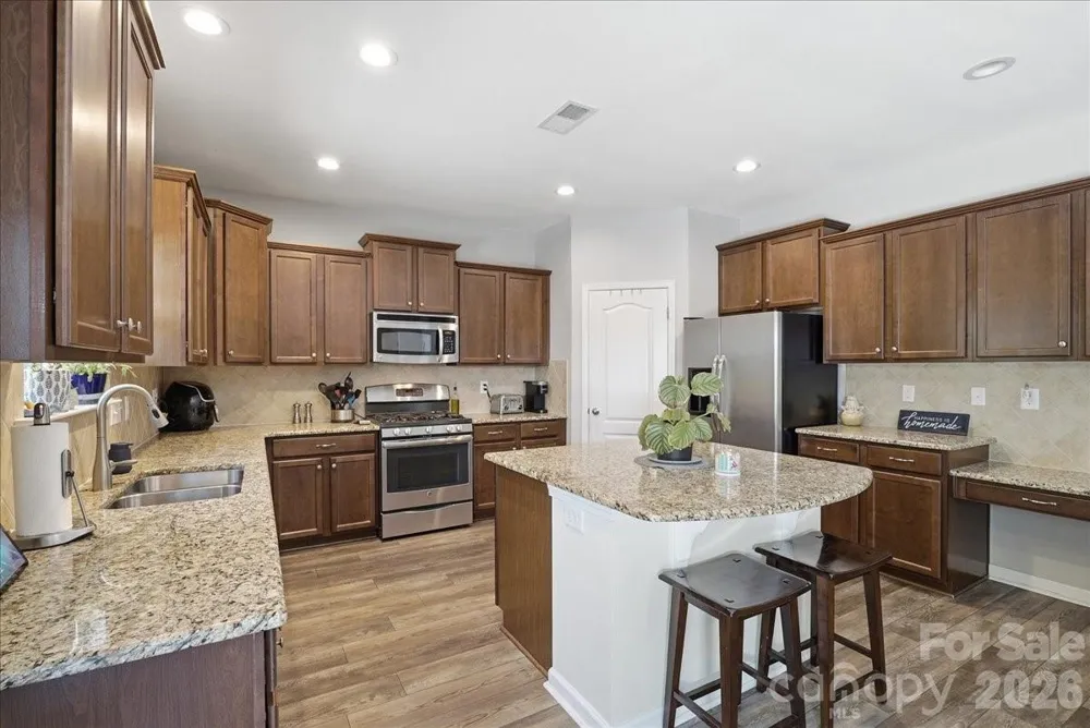 3829 Franklin Meadows Drive Matthews, NC 28105