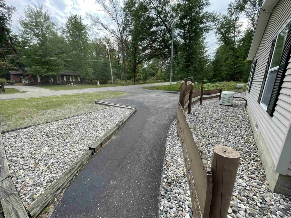 6256 Blackberry Drive Moffatt Township, MI 48610