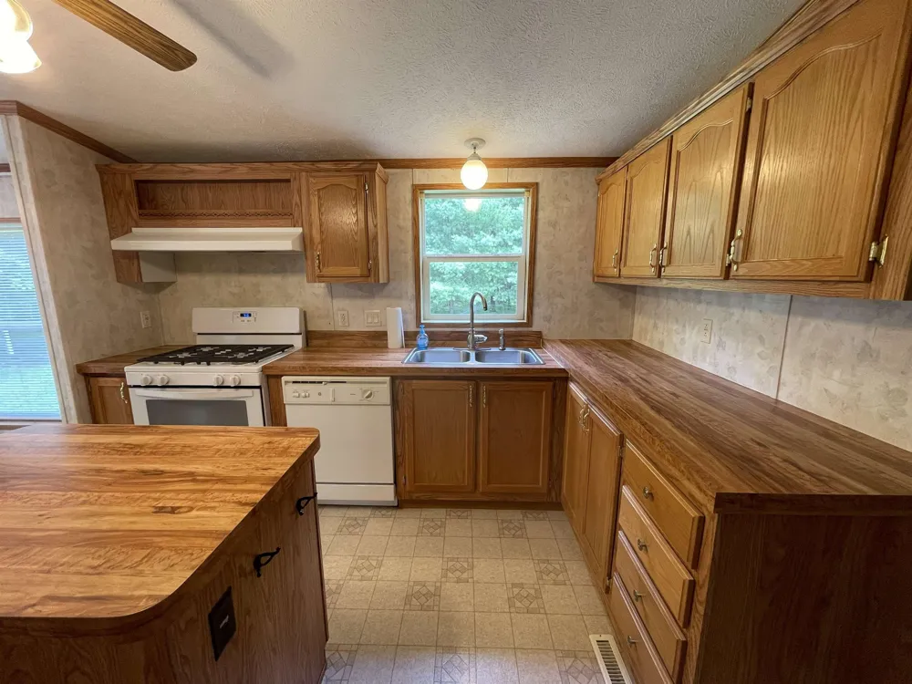 6256 Blackberry Drive Moffatt Township, MI 48610