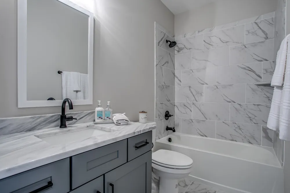 3388 Vinemont Drive Thompsons Station, TN 37179