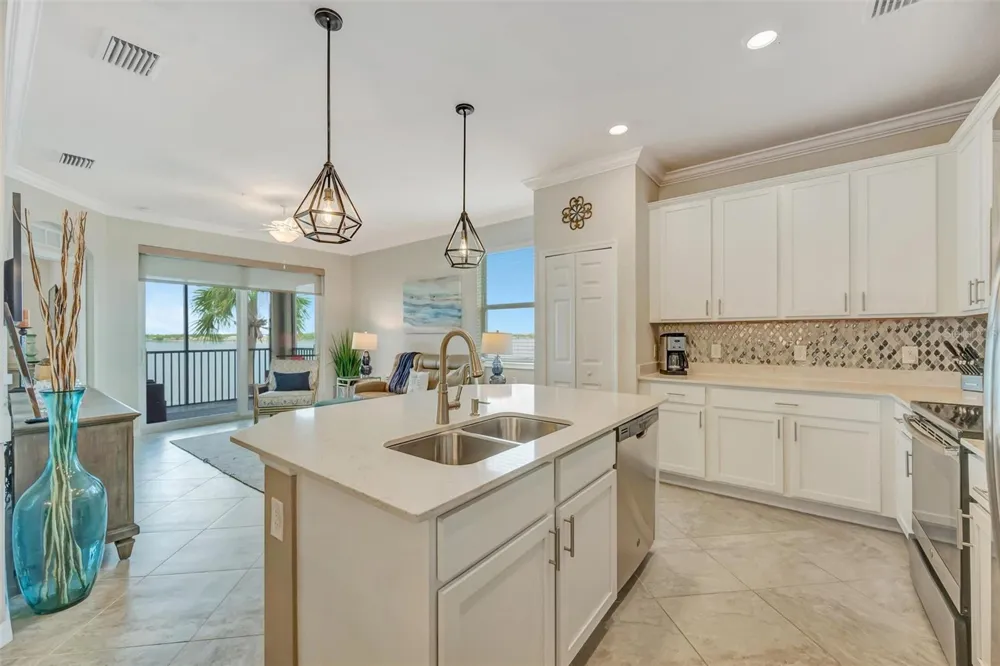 920 TIDEWATER SHORES LOOP #308 Bradenton, FL 34208