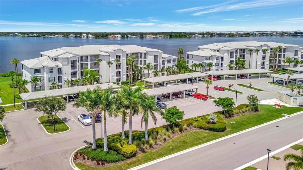 920 TIDEWATER SHORES LOOP #308 Bradenton, FL 34208