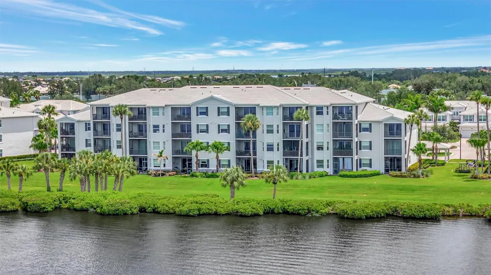 920 TIDEWATER SHORES LOOP #308 Bradenton, FL 34208