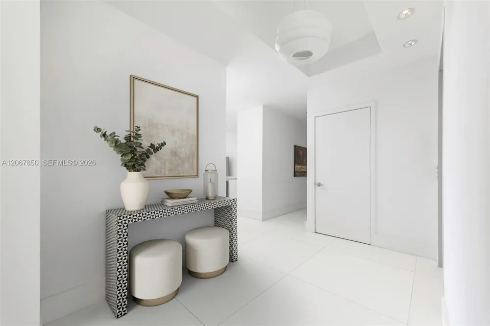 801 S Pointe Dr #301 Miami Beach, FL 33139