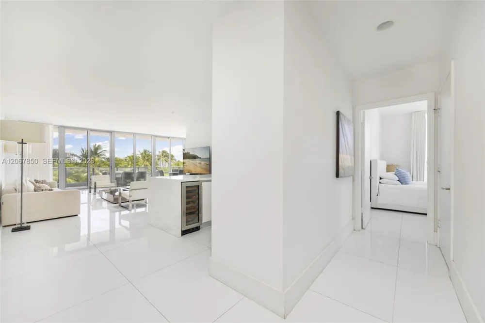 801 S Pointe Dr #301 Miami Beach, FL 33139