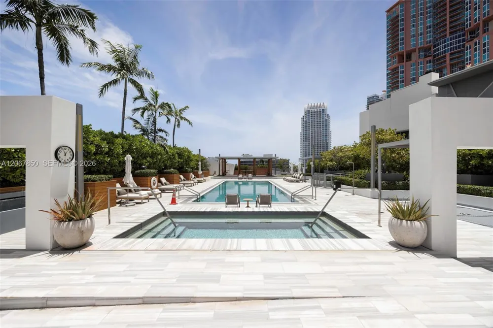 801 S Pointe Dr #301 Miami Beach, FL 33139