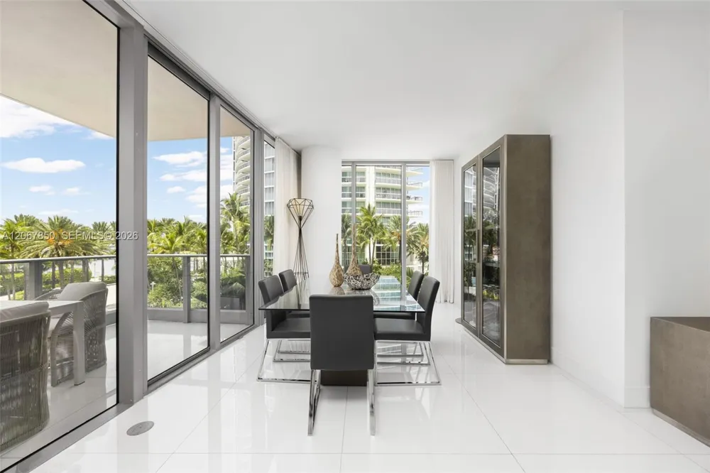 801 S Pointe Dr #301 Miami Beach, FL 33139