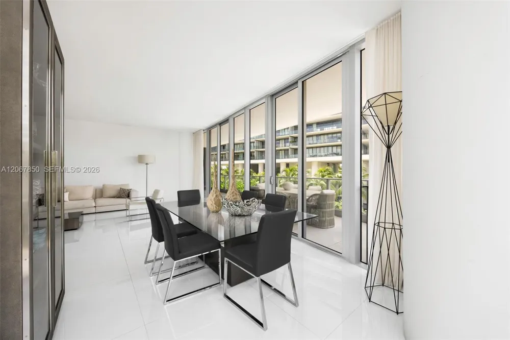 801 S Pointe Dr #301 Miami Beach, FL 33139