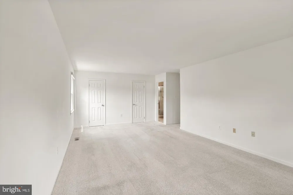 8902 HUXLEY COURT Springfield, VA 22153