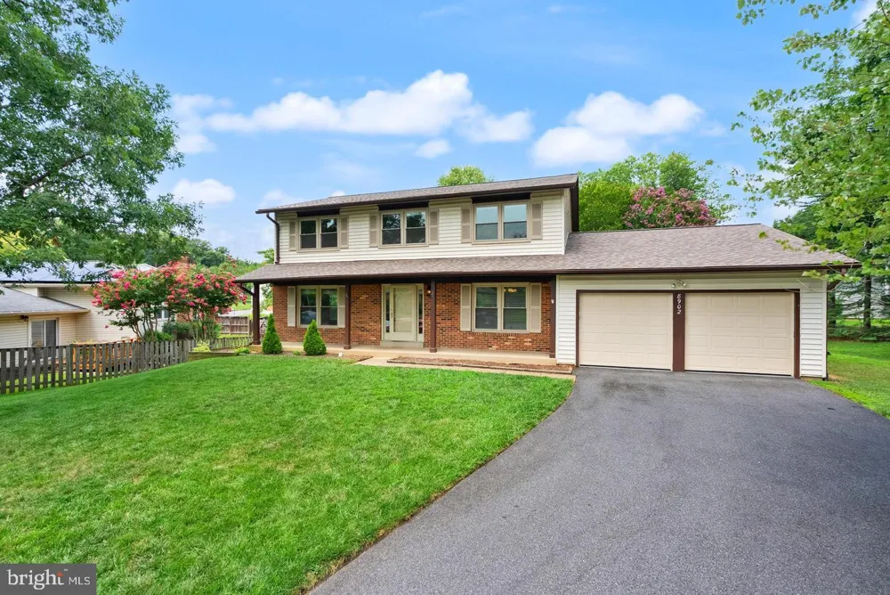 8902 HUXLEY COURT Springfield, VA 22153