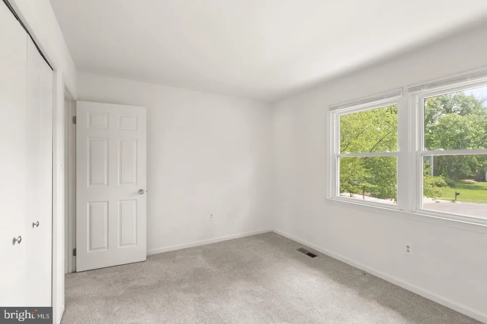 8902 HUXLEY COURT Springfield, VA 22153