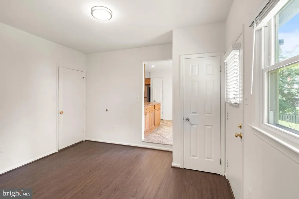 8902 HUXLEY COURT Springfield, VA 22153