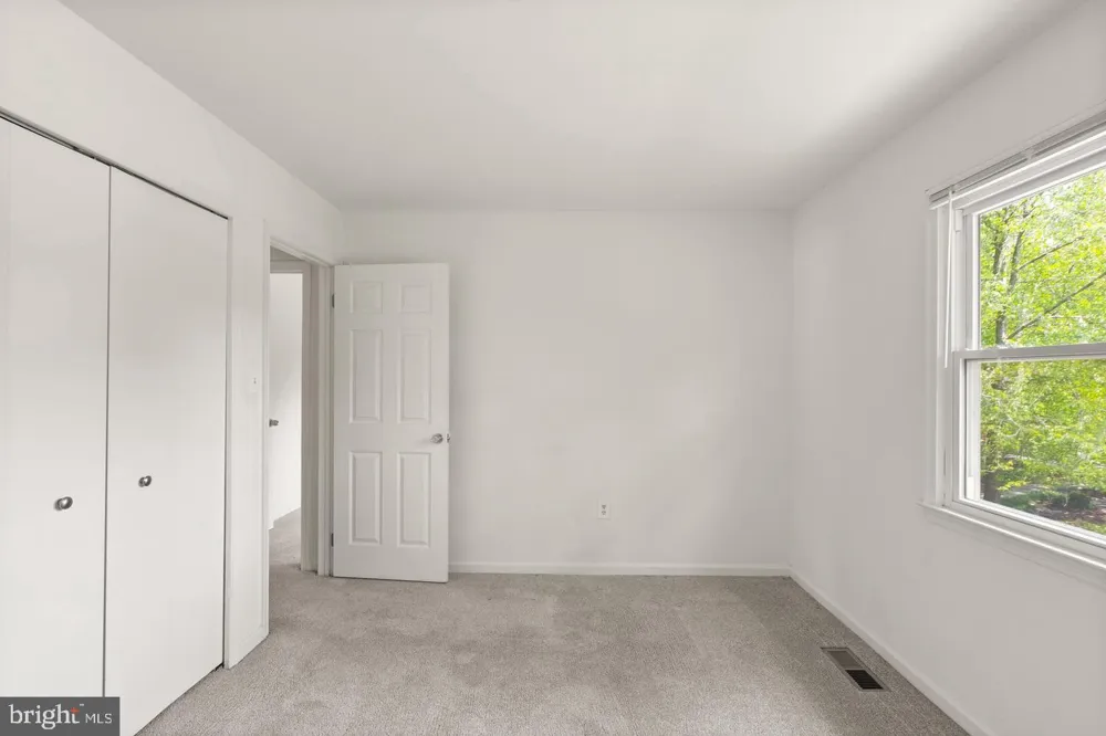 8902 HUXLEY COURT Springfield, VA 22153