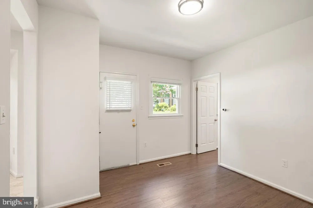 8902 HUXLEY COURT Springfield, VA 22153