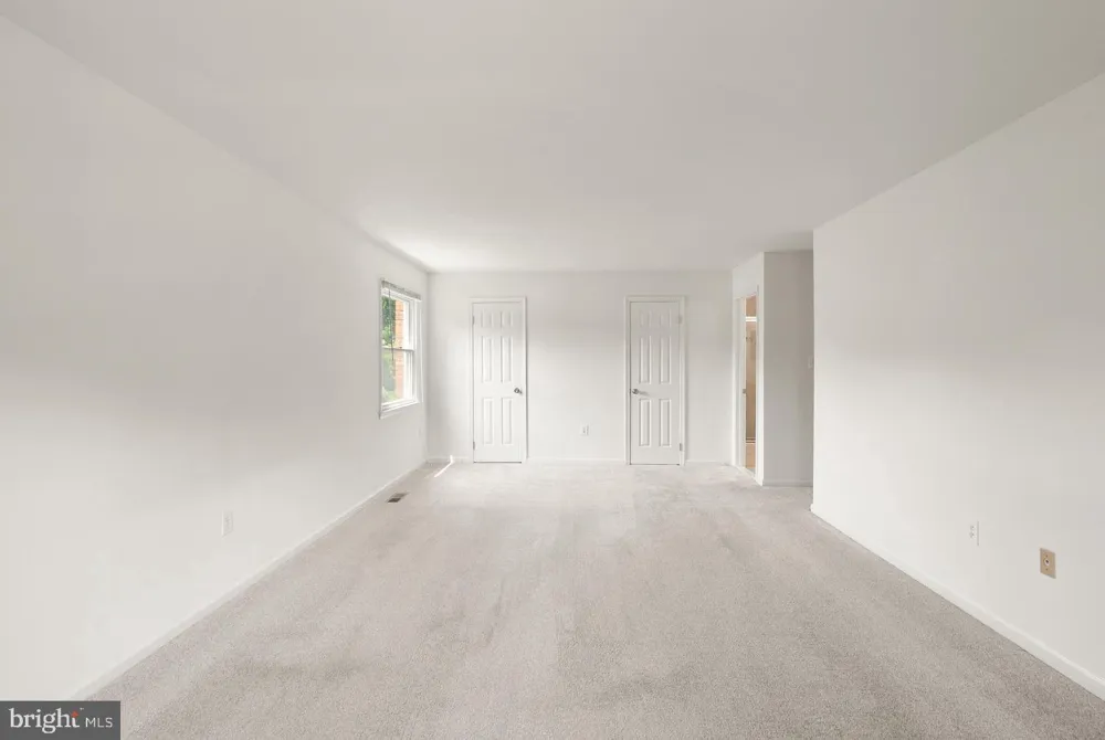 8902 HUXLEY COURT Springfield, VA 22153