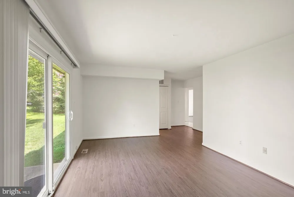 8902 HUXLEY COURT Springfield, VA 22153