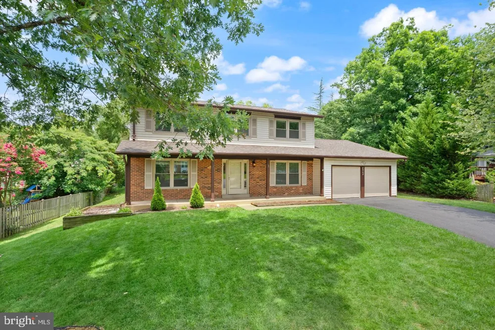 8902 HUXLEY COURT Springfield, VA 22153