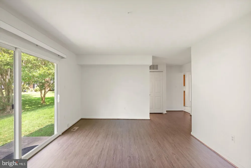 8902 HUXLEY COURT Springfield, VA 22153