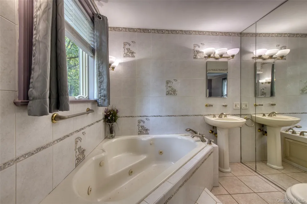 1227 Roanoke Avenue Riverhead, NY 11901
